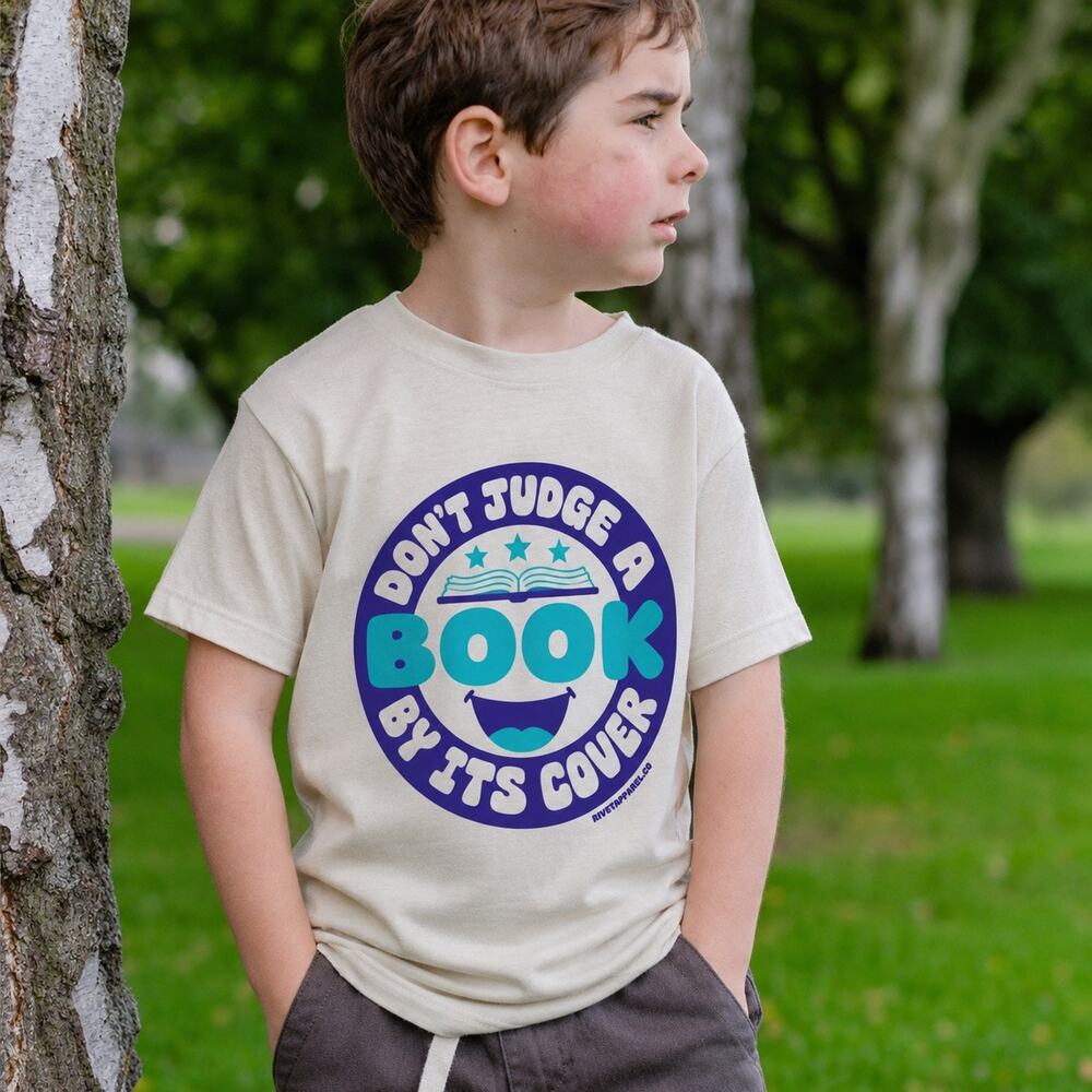 NEW Rivet Apparel Don’t Judge a Book by Its Cover Graphic T-Shirt Size 6-8